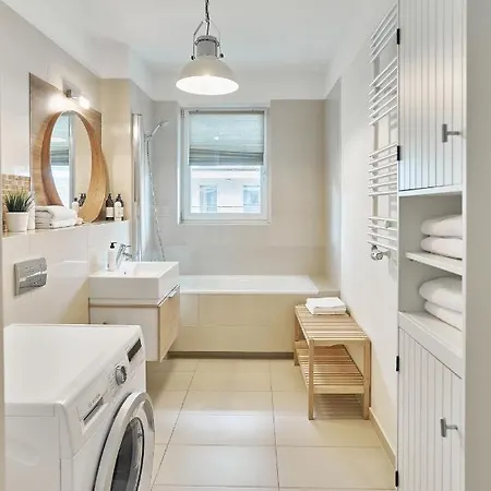Apartament Familijny Golden *