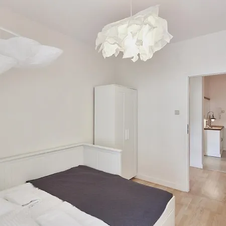 Apartament Familijny Golden Apartmán *